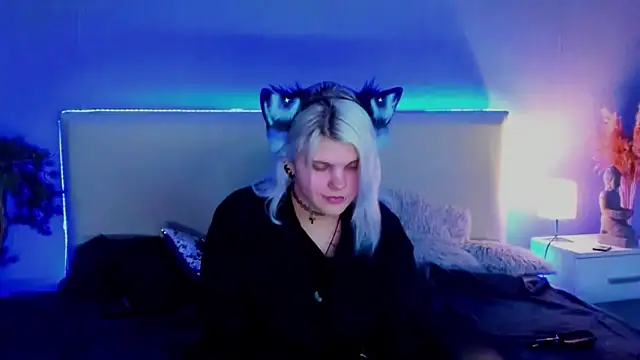 JoannLowe online show from 03/09/25, 03:01