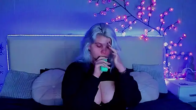 JoannLowe online show from 11/02/25, 08:33