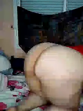 Snapshot of julia_julia02 chatting on 01/18/25, 10:28 julia julia02 online show from 01/18/25, 10:28