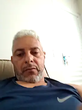 Snapshot of gordonunes chatting on 05/18/26, 12:55 gordonunes online show from 05/18/26, 12:55