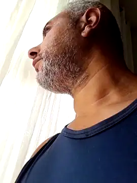 Snapshot of gordonunes chatting on 05/19/26, 06:14 gordonunes online show from 05/19/26, 06:14