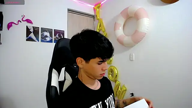 Tayson Rivers online show from 09/12/25, 12:22