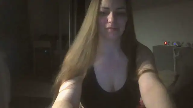 AnnaDiamond1 online show from 10/08/25, 10:07