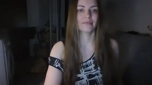 AnnaDiamond1 online show from 05/22/26, 08:58