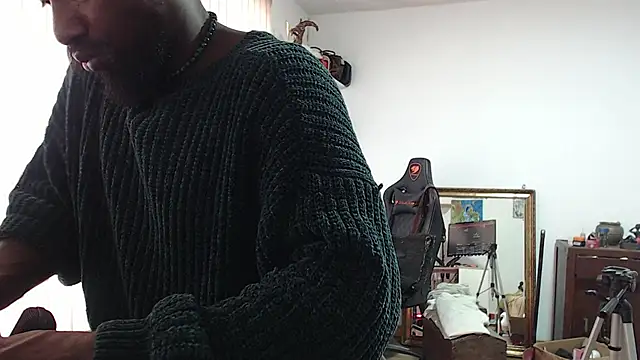 Siriss boyrag online show from 01/23/25, 04:37