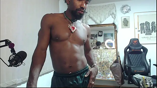 Siriss boyrag online show from 02/21/25, 01:22