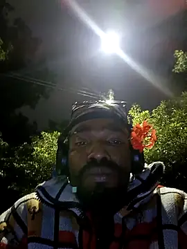 Siriss boyrag online show from 12/16/25, 02:16