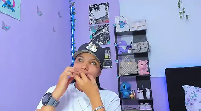 sara mendez2 online show from 02/26/25, 10:31