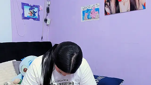 sara mendez2 online show from 10/22/25, 11:26