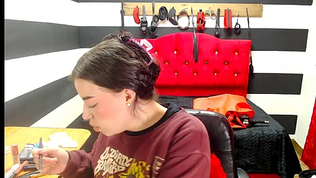 Marian Ran online show from 01/06/25, 03:09