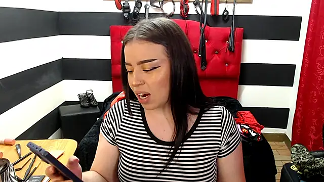 Marian Ran online show from 02/10/25, 03:03