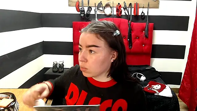 Marian Ran online show from 02/13/25, 04:00