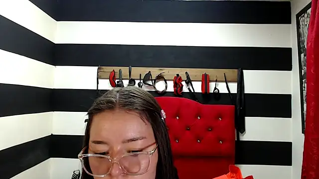 Marian Ran online show from 02/18/25, 02:59