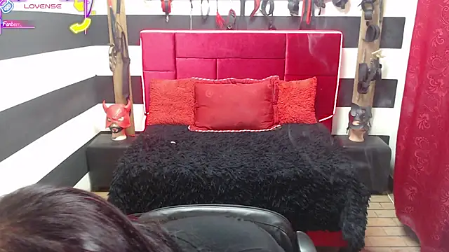 Marian Ran online show from 09/30/25, 03:55