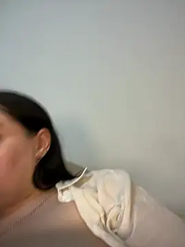 Evelinia online show from 02/20/25, 08:14