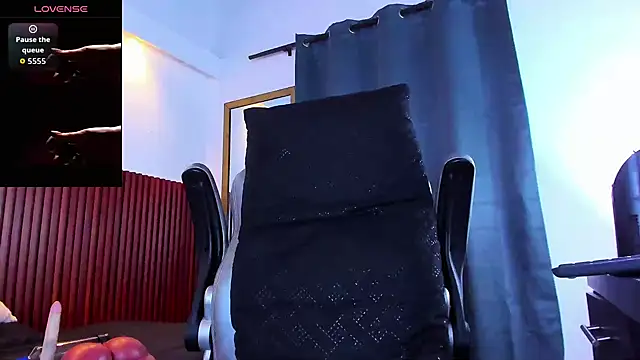 Snapshot of max_borman1 chatting on 09/10/25, 12:38 max borman1 online show from 09/10/25, 12:38