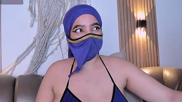 malak nanyy online show from 03/18/26, 10:29