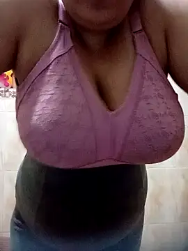 Snapshot of DLa3Ni chatting on 02/01/25, 08:05 DLa3Ni online show from 02/01/25, 08:05