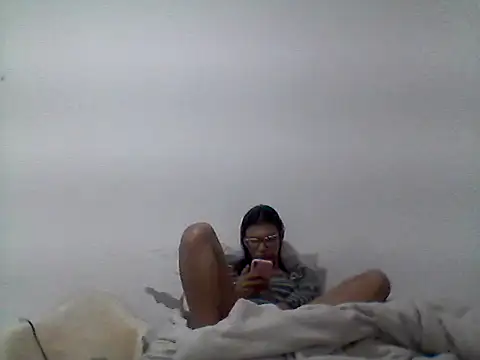 Snapshot of _bahya chatting on 09/12/25, 11:48 bahya online show from 09/12/25, 11:48