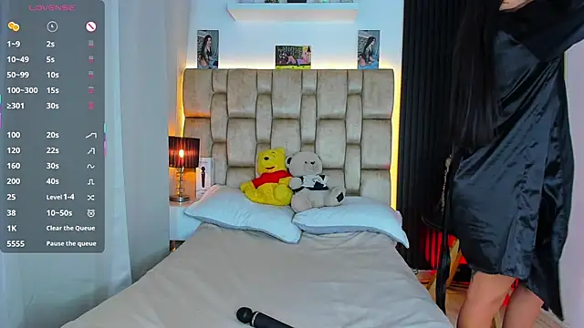 little sophie18 online show from 02/19/26, 07:54