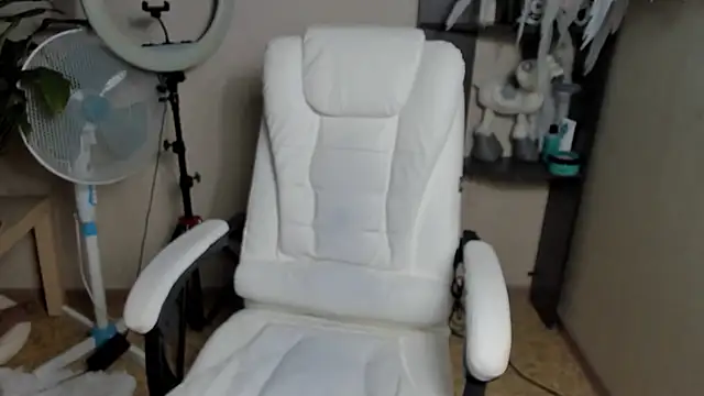 foxy blond online show from 09/10/25, 12:10