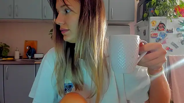 foxy blond online show from 10/18/25, 12:13