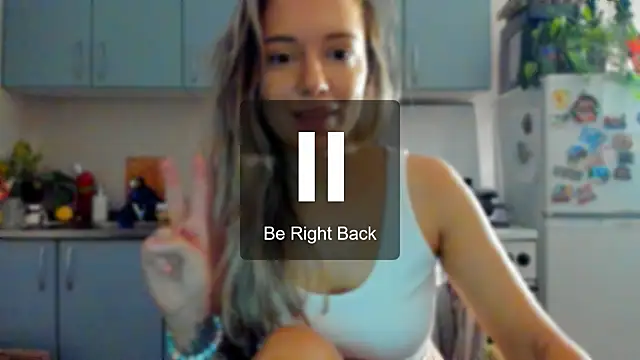 foxy blond online show from 11/08/25, 12:44