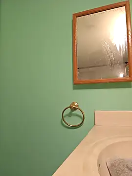 jorwee online show from 12/10/24, 06:54