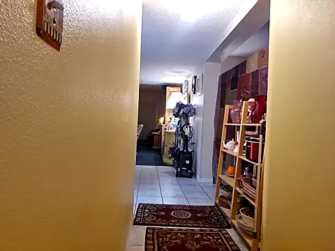 jorwee online show from 01/15/25, 01:02