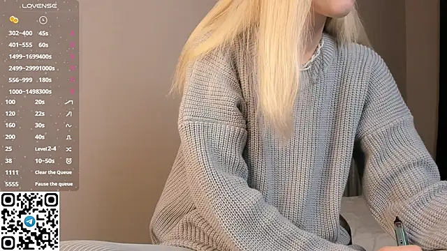 Snapshot of tyty_piupiu chatting on 10/08/25, 06:49 tyty piupiu online show from 10/08/25, 06:49