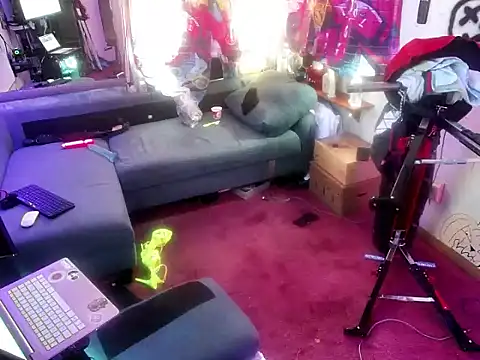 KRYZTALYNXXX online show from 01/11/25, 04:03