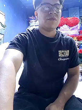 strokvic online show from 11/19/25, 12:10