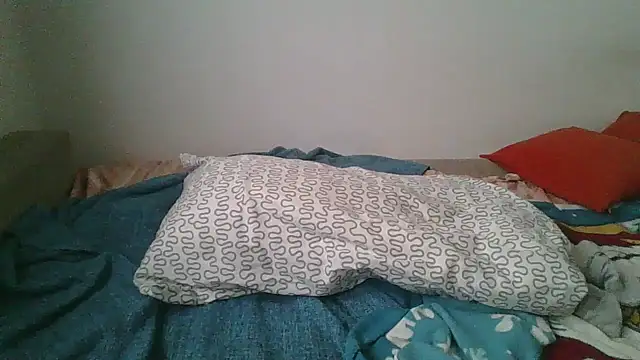 Snapshot of hairygirl80 chatting on 10/17/25, 11:35 hairygirl80 online show from 10/17/25, 11:35