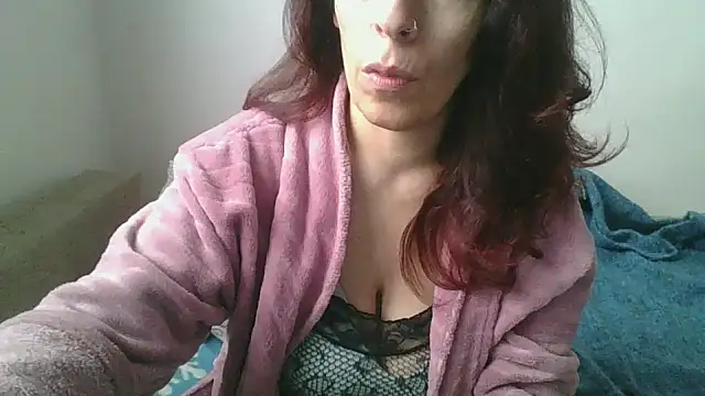 Snapshot of hairygirl80 chatting on 11/14/25, 10:03 hairygirl80 online show from 11/14/25, 10:03