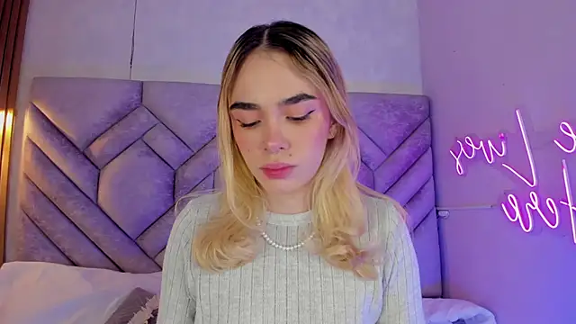 Lucy Vega online show from 12/12/24, 11:40