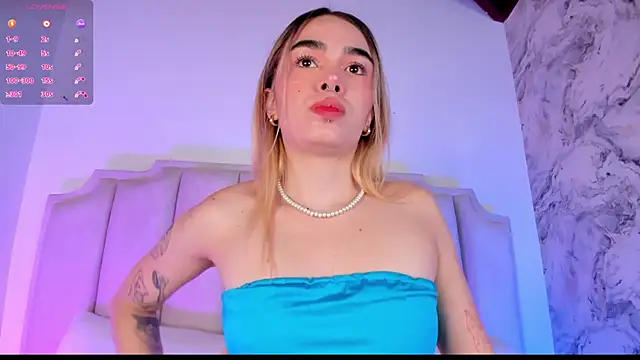 Lucy Vega online show from 03/08/25, 11:48