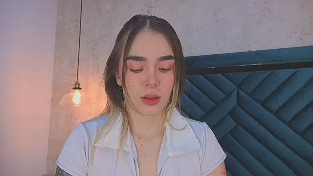 Lucy Vega online show from 09/13/25, 04:01