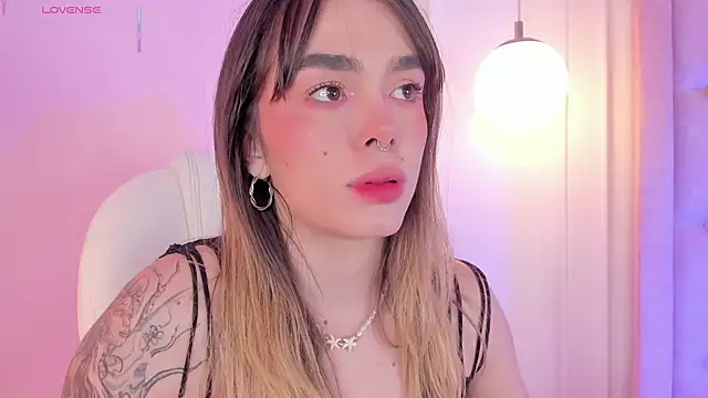 Lucy Vega online show from 01/16/26, 04:49