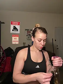 Snapshot of shesexplicit chatting on 02/10/26, 08:57 shesexplicit online show from 02/10/26, 08:57