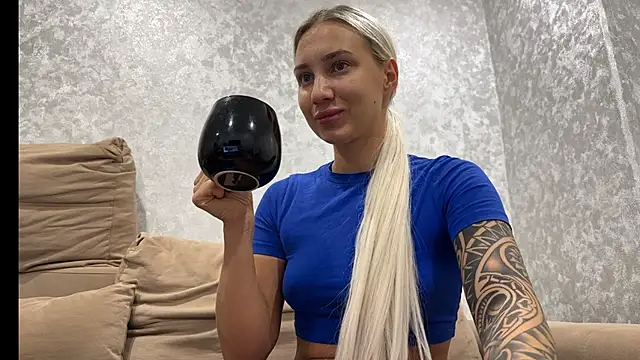 AnneBall online show from 10/17/25, 12:52