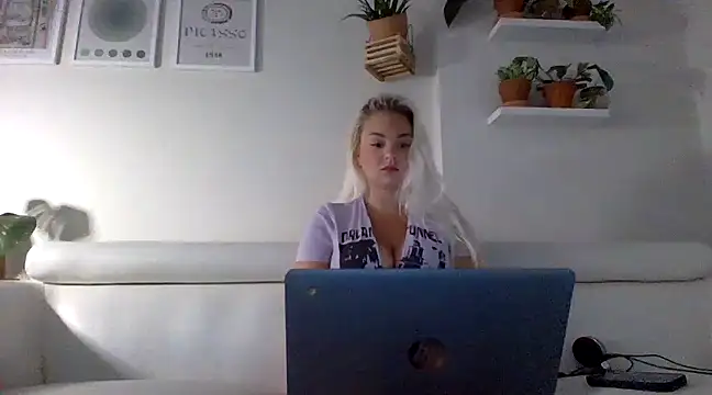 badblondebunny online show from 03/20/25, 11:56