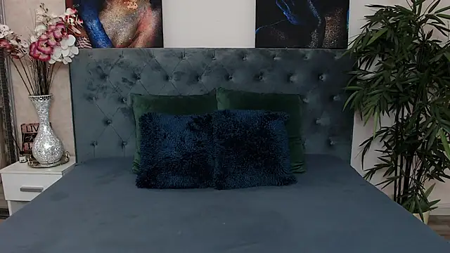 MissJuliax online show from 01/20/25, 06:53