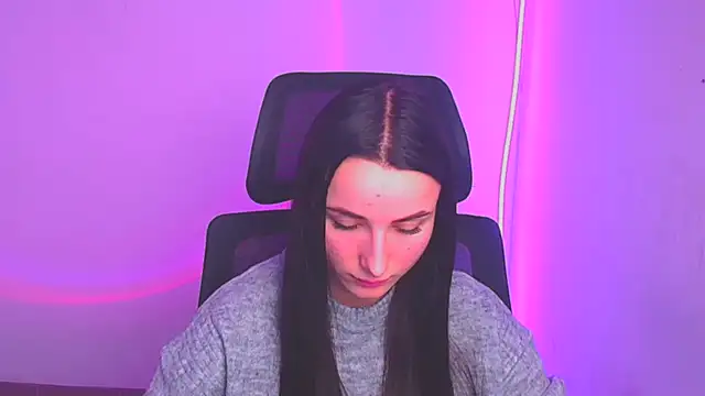 Eva Janee online show from 01/10/25, 10:17