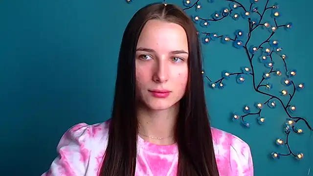 Eva Janee online show from 10/24/25, 05:26