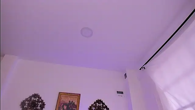 Snapshot of VeronicaGilss chatting on 10/08/25, 06:49 VeronicaGilss online show from 10/08/25, 06:49