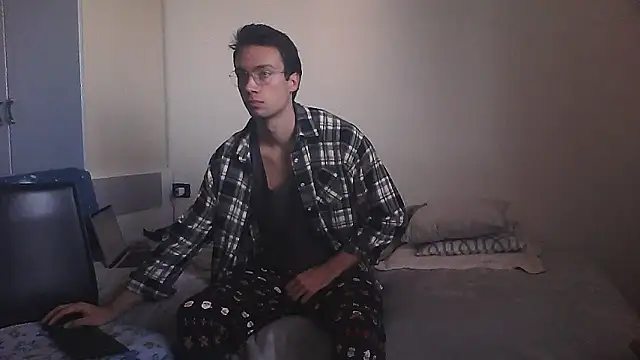 xentetube01 online show from 12/15/25, 07:56