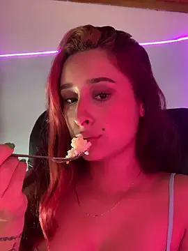 Snapshot of hannaa_brown chatting on 03/22/25, 01:11 hannaa brown online show from 03/22/25, 01:11