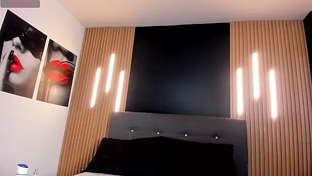 Snapshot of EvaaLovia1 chatting on 03/07/26, 01:30 EvaaLovia1 online show from 03/07/26, 01:30