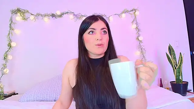 Amara vega online show from 04/07/26, 04:40