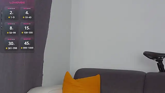 Snapshot of Nobodyforever chatting on 02/06/25, 10:21 Nobodyforever online show from 02/06/25, 10:21